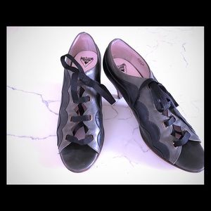 John Fluevog women’s heels size 9.5